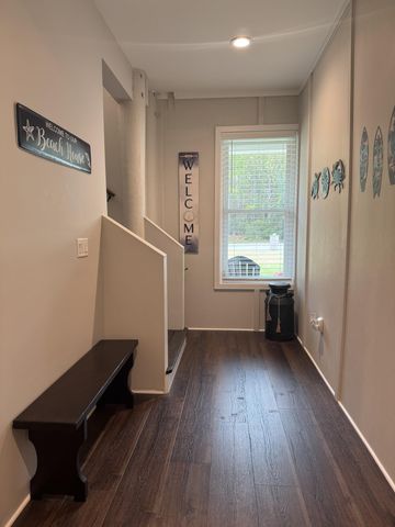 68 Dolphin Place, Freeport, FL 32439