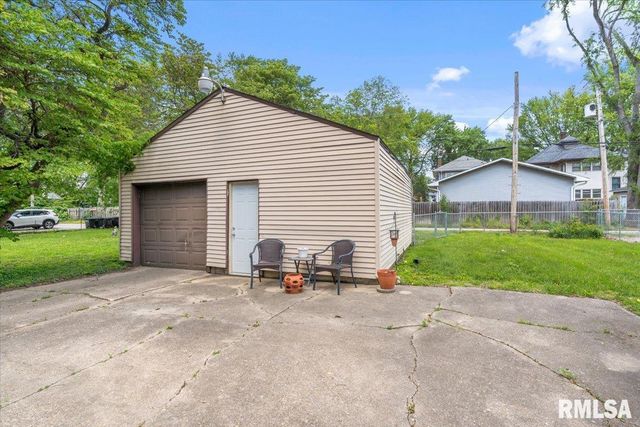 433 W LAWRENCE Avenue, Springfield, IL 62704