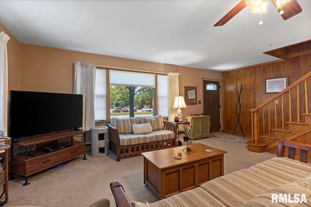433 W LAWRENCE Avenue, Springfield, IL 62704