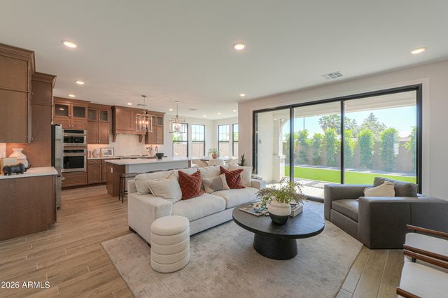 2431 W LOS ARBOLES Place, Chandler, AZ 85224