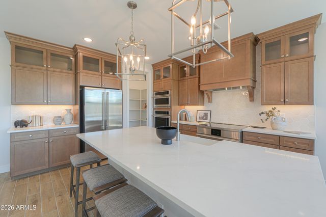 2431 W LOS ARBOLES Place, Chandler, AZ 85224