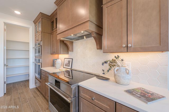 2431 W LOS ARBOLES Place, Chandler, AZ 85224