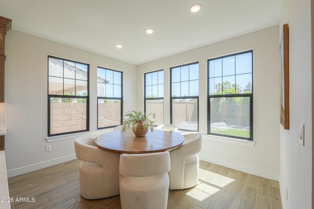 2431 W LOS ARBOLES Place, Chandler, AZ 85224