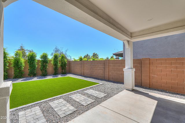 2431 W LOS ARBOLES Place, Chandler, AZ 85224