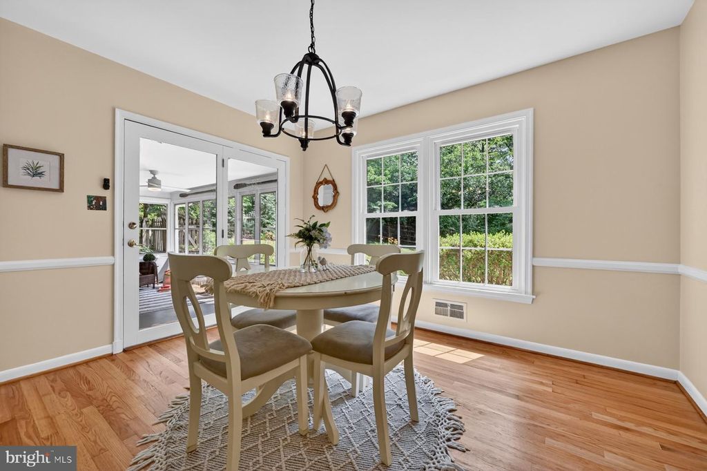 Image 20 of property listing at 3 SAINT ANDREWS CROSSOVER, Severna Park, MD 21146