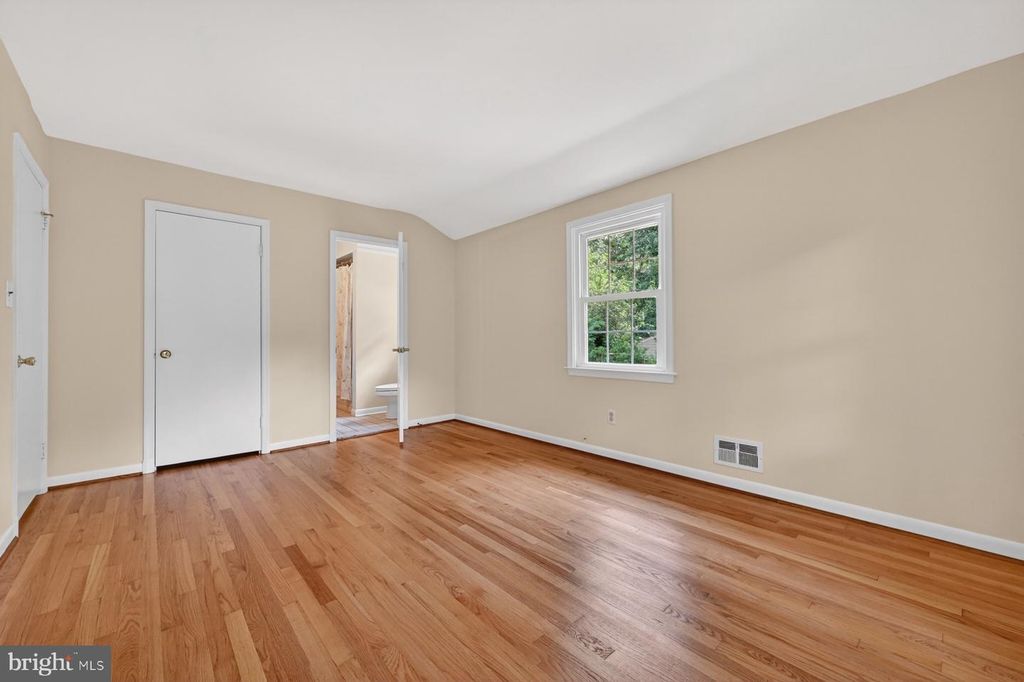 Image 33 of property listing at 3 SAINT ANDREWS CROSSOVER, Severna Park, MD 21146
