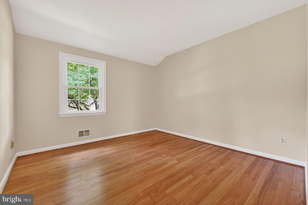 Image 37 of property listing at 3 SAINT ANDREWS CROSSOVER, Severna Park, MD 21146