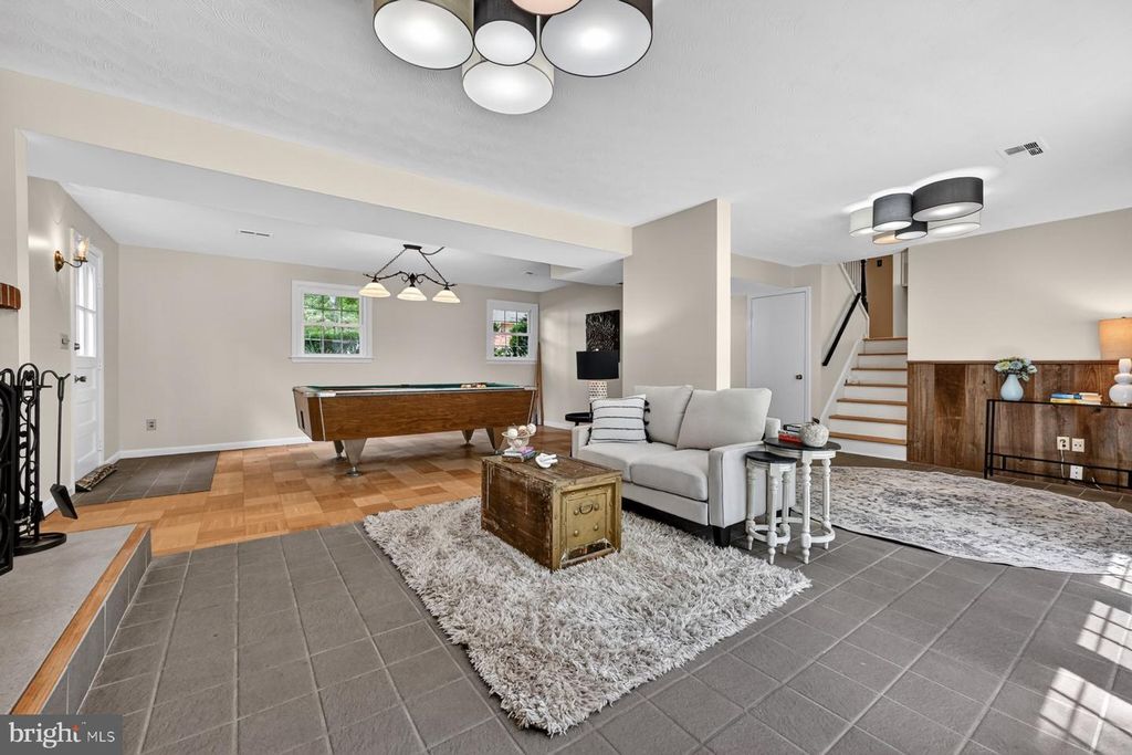 Image 43 of property listing at 3 SAINT ANDREWS CROSSOVER, Severna Park, MD 21146