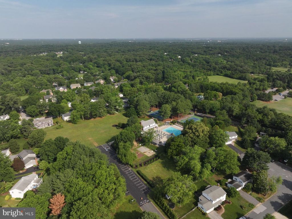 Image 54 of property listing at 3 SAINT ANDREWS CROSSOVER, Severna Park, MD 21146