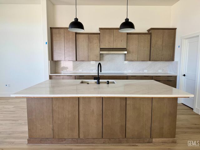 14736 Whittington Street, Bakersfield, CA 93311