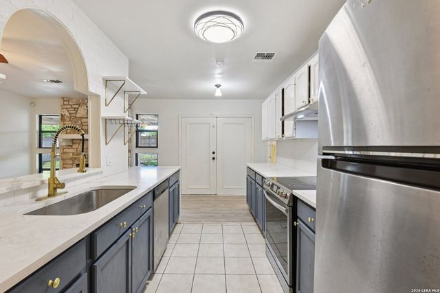 9019 Old Sky Harbor, San Antonio, TX 78242