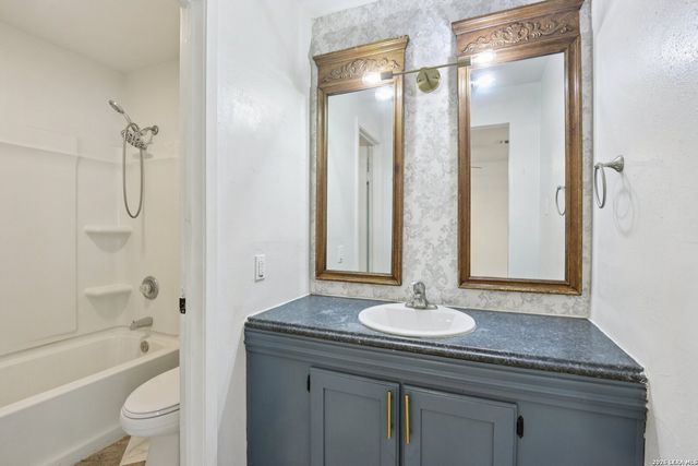 9019 Old Sky Harbor, San Antonio, TX 78242