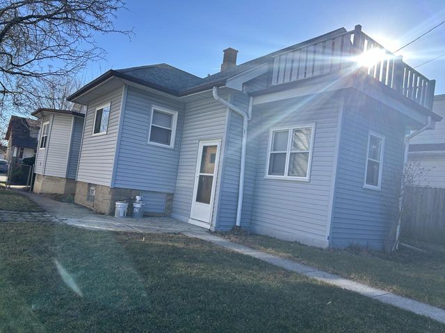 2922 W Mitchell STREET, Milwaukee, WI 53215