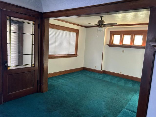 2922 W Mitchell STREET, Milwaukee, WI 53215