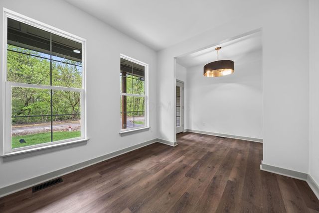 3770 Minnesota Avenue, Columbus, OH 43219