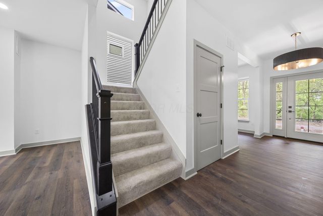 3770 Minnesota Avenue, Columbus, OH 43219