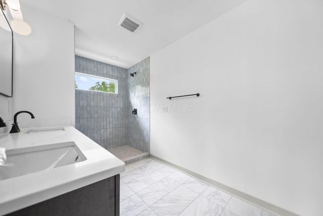 3770 Minnesota Avenue, Columbus, OH 43219