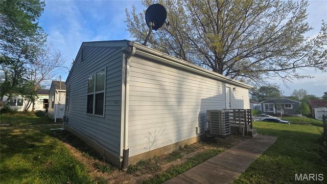6555 Plymouth Avenue, University City, MO 63130