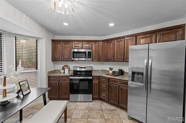 659 Foxtail Drive, Florissant, MO 63034