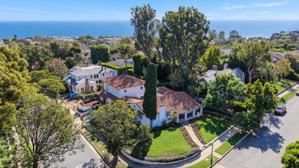 14900 Camarosa Drive, Pacific Palisades, CA 90272 — exterior