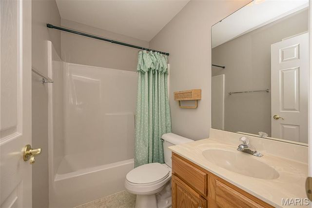 46 Soenker Circle, St Peters, MO 63376