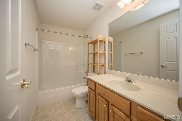 46 Soenker Circle, St Peters, MO 63376