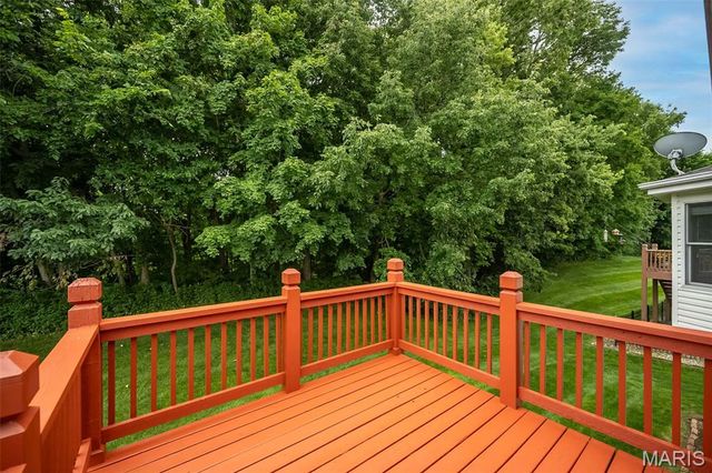 46 Soenker Circle, St Peters, MO 63376