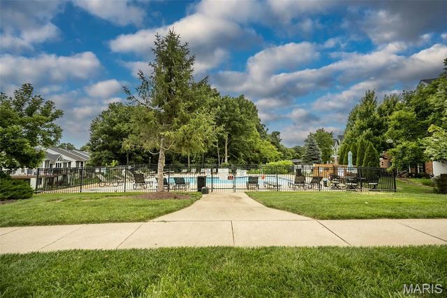 46 Soenker Circle, St Peters, MO 63376