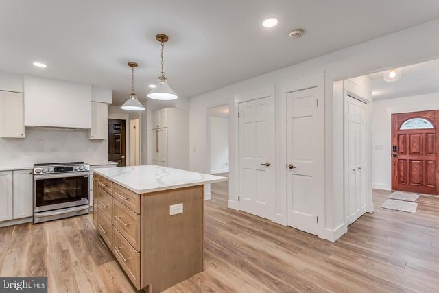 919 HILLCREST, Martinsburg, WV 25401