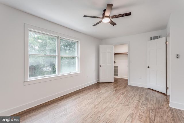 919 HILLCREST, Martinsburg, WV 25401