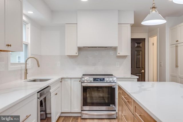 919 HILLCREST, Martinsburg, WV 25401