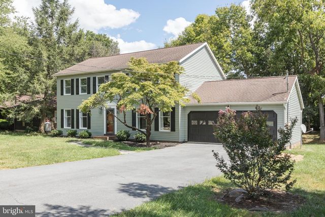 919 HILLCREST, Martinsburg, WV 25401