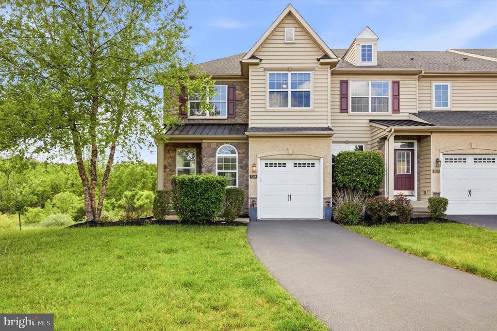 3208 BROOKSIDE DR, Furlong, PA 18925