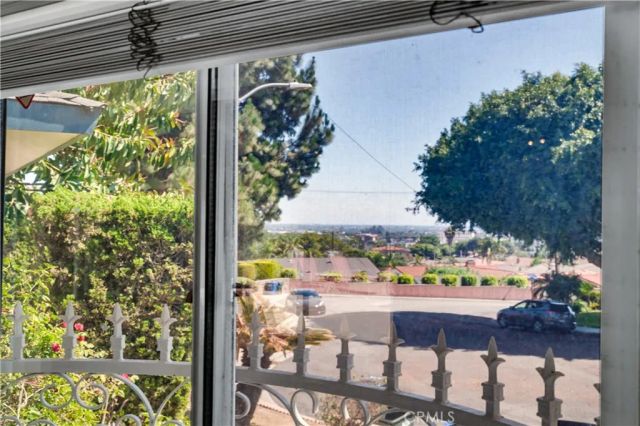 211 Peacock Lane, Montebello, CA 90640