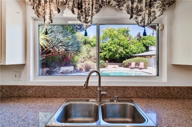 211 Peacock Lane, Montebello, CA 90640