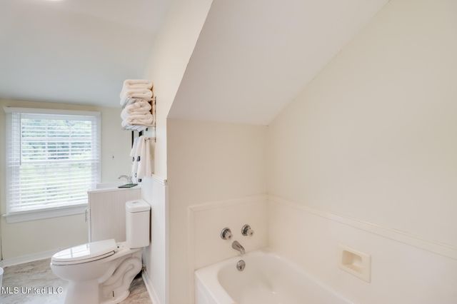 777 Watkins Avenue, Gulfport, MS 39507