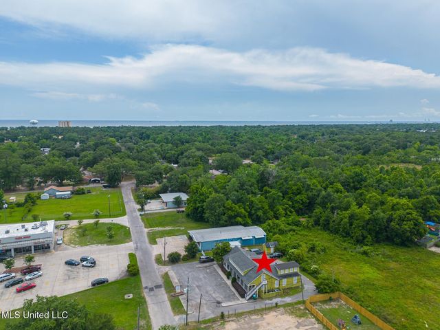 777 Watkins Avenue, Gulfport, MS 39507