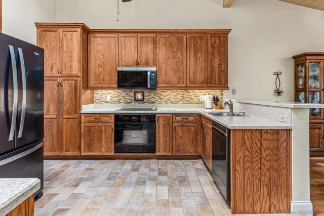 1364 Miraflores Gln, Escondido, CA 92026
