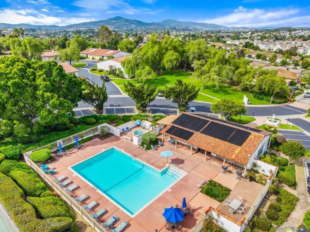 1364 Miraflores Gln, Escondido, CA 92026