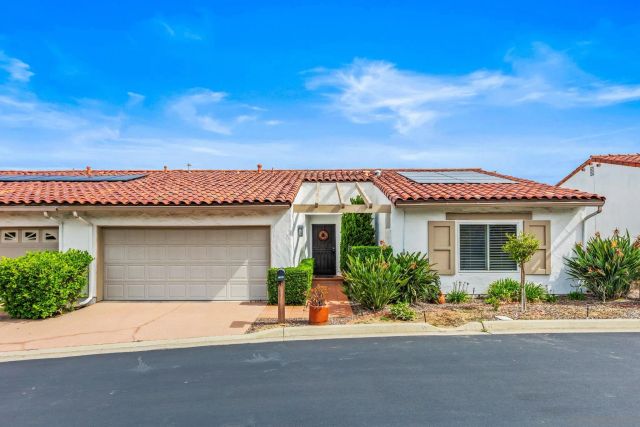 1364 Miraflores Gln, Escondido, CA 92026