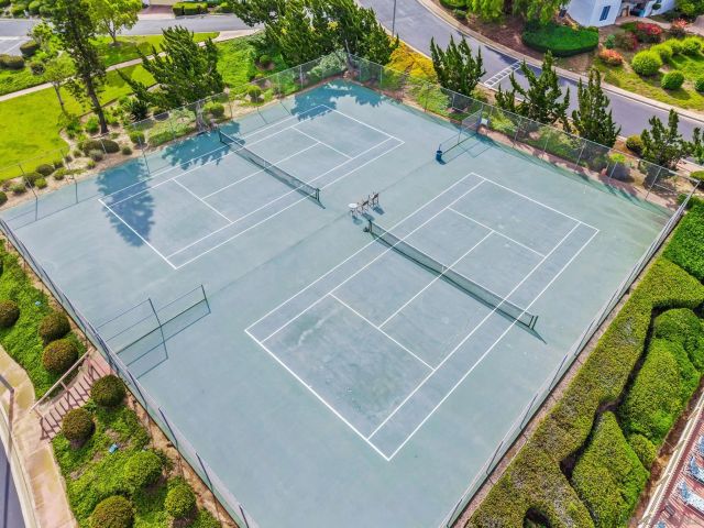 1364 Miraflores Gln, Escondido, CA 92026