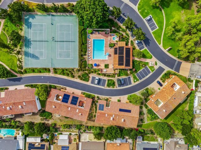 1364 Miraflores Gln, Escondido, CA 92026