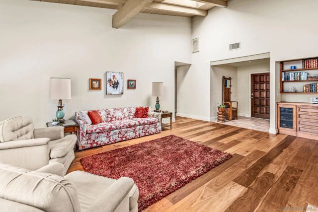 1364 Miraflores Gln, Escondido, CA 92026