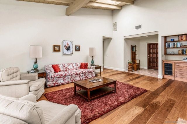 1364 Miraflores Gln, Escondido, CA 92026