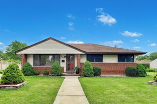 3N361 N Howard Avenue, Elmhurst, IL 60126