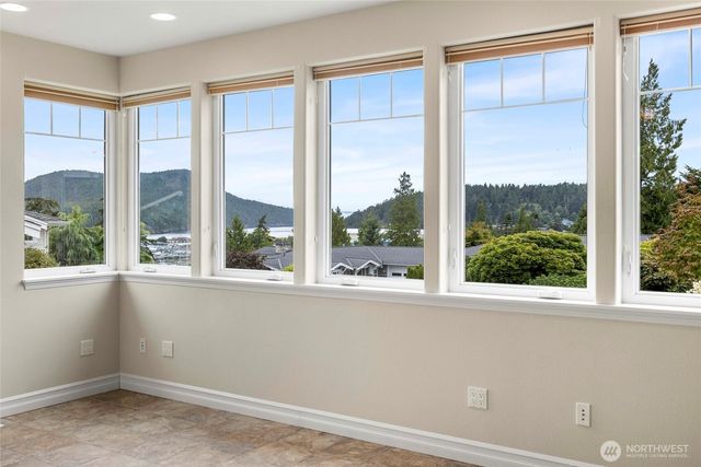 5214 Maritime Court, Anacortes, WA 98221