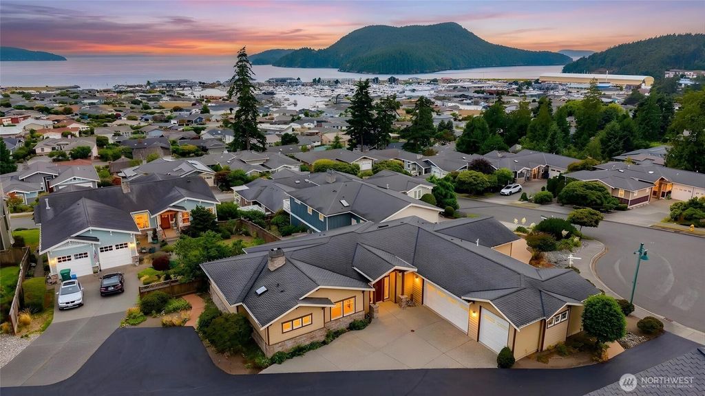 5214 Maritime Court, Anacortes, WA 98221