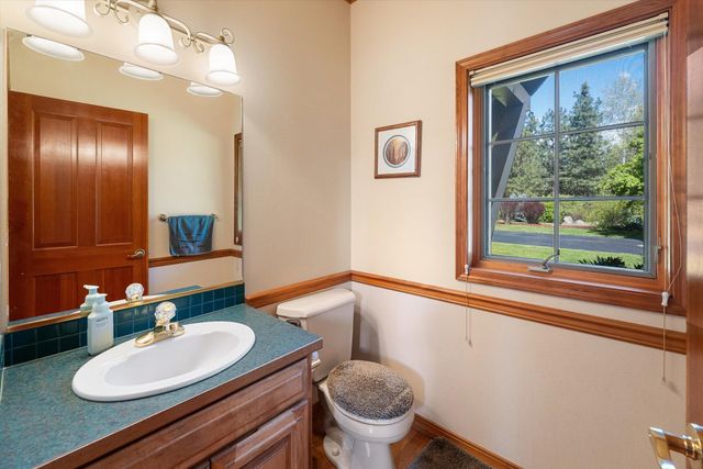 13609 W Charles Rd, Nine Mile Falls, WA 99026