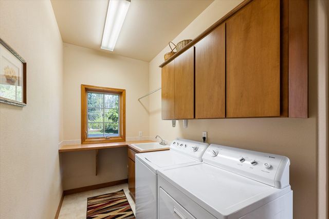 13609 W Charles Rd, Nine Mile Falls, WA 99026