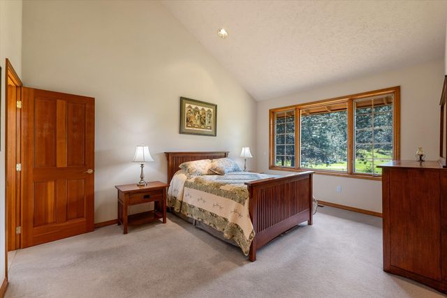 13609 W Charles Rd, Nine Mile Falls, WA 99026